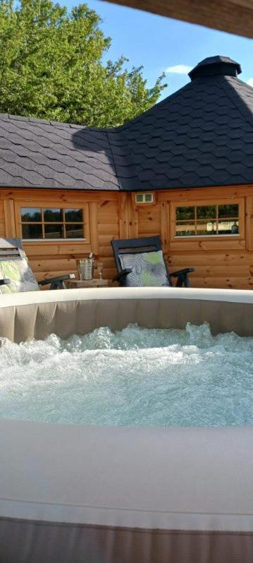 Insolite Kota Avec Spa Et Demi Bt De Champagne Offerte Ruch Extérieur photo